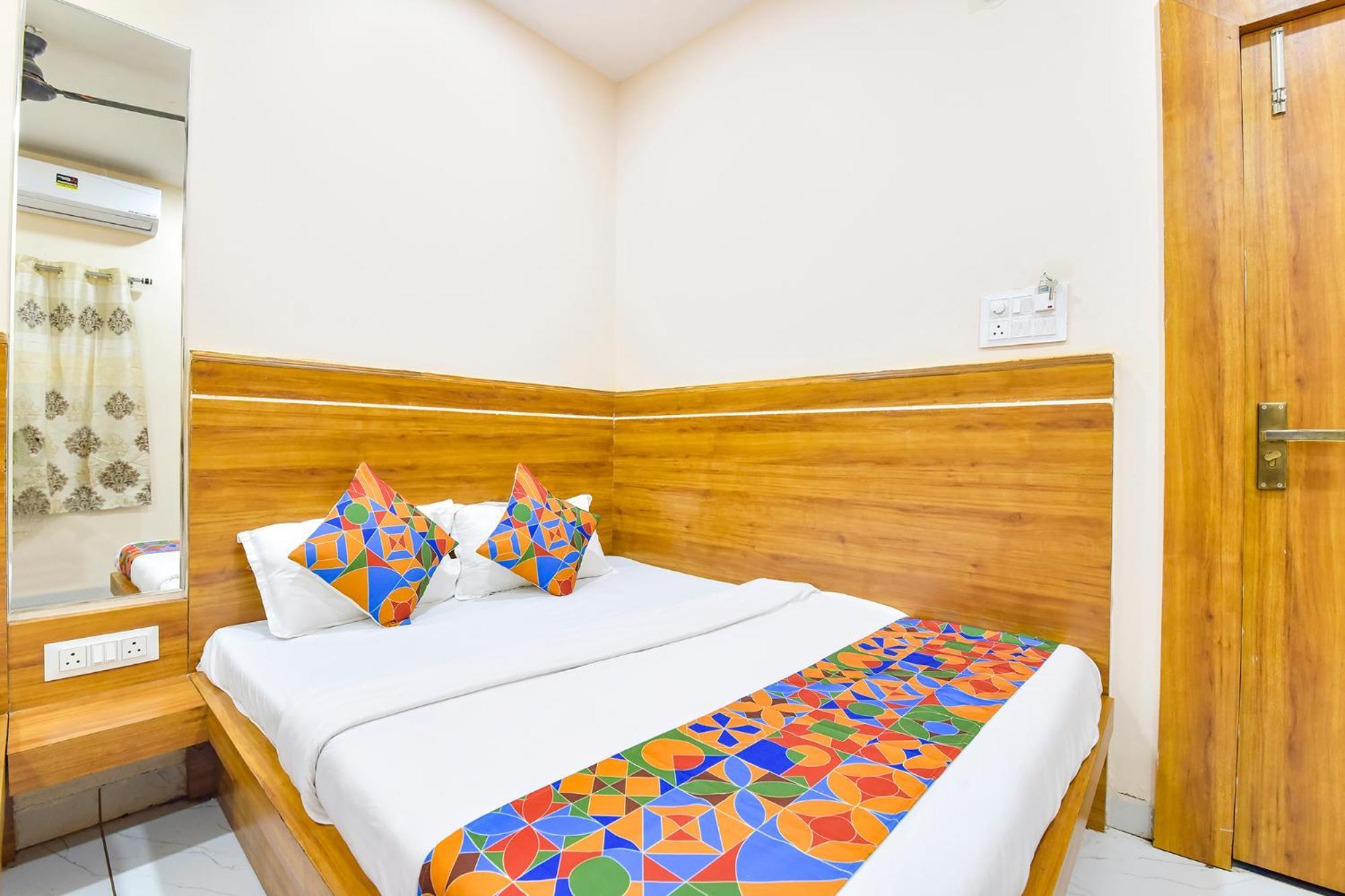 Fabhotel Somnath Udždžain Exteriér fotografie