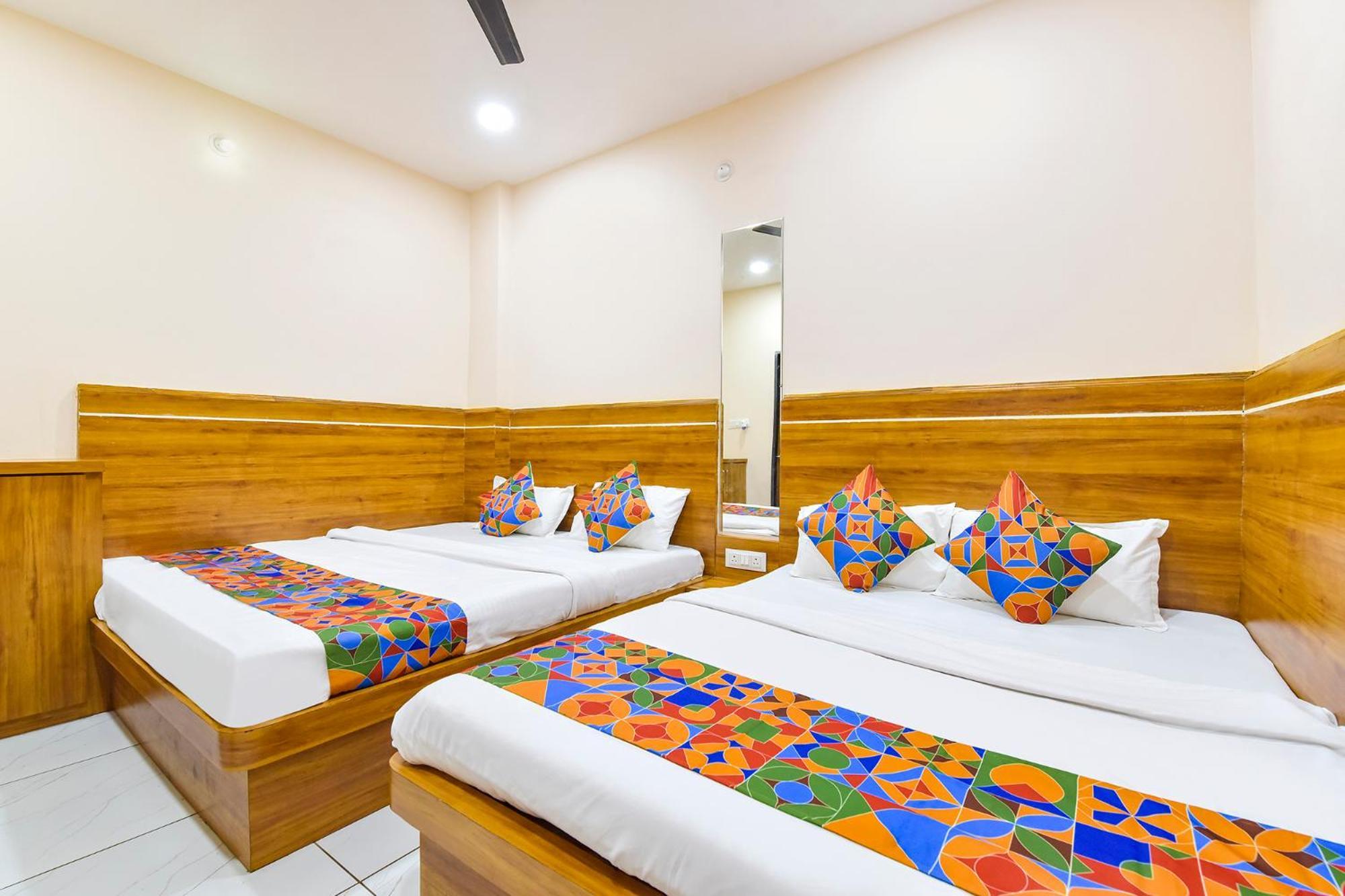 Fabhotel Somnath Udždžain Exteriér fotografie